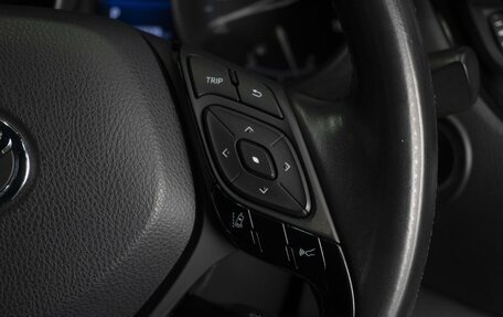 Toyota C-HR I рестайлинг, 2018 год, 1 945 000 рублей, 13 фотография