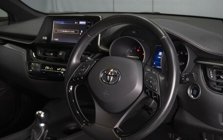 Toyota C-HR I рестайлинг, 2018 год, 1 945 000 рублей, 12 фотография