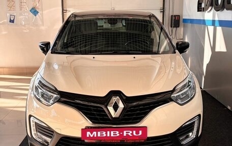 Renault Kaptur I рестайлинг, 2019 год, 1 849 000 рублей, 2 фотография