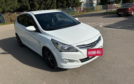 Hyundai Solaris II рестайлинг, 2015 год, 1 180 000 рублей, 3 фотография