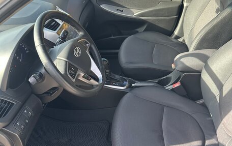 Hyundai Solaris II рестайлинг, 2015 год, 1 180 000 рублей, 12 фотография