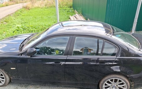 BMW 3 серия, 2006 год, 800 000 рублей, 1 фотография