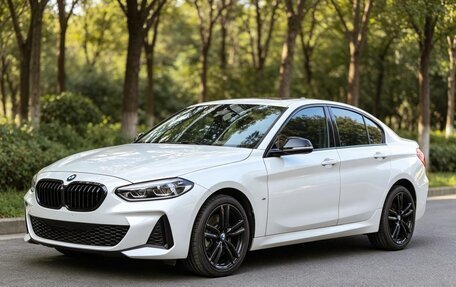 BMW 1 серия, 2023 год, 1 890 000 рублей, 3 фотография