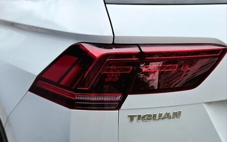 Volkswagen Tiguan II, 2018 год, 2 500 000 рублей, 20 фотография