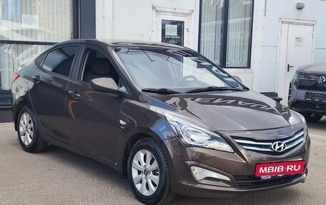 Hyundai Solaris II рестайлинг, 2016 год, 1 100 000 рублей, 3 фотография