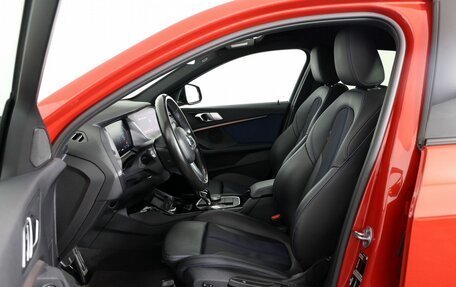 BMW 1 серия, 2019 год, 2 750 000 рублей, 11 фотография