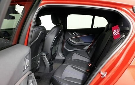 BMW 1 серия, 2019 год, 2 750 000 рублей, 13 фотография