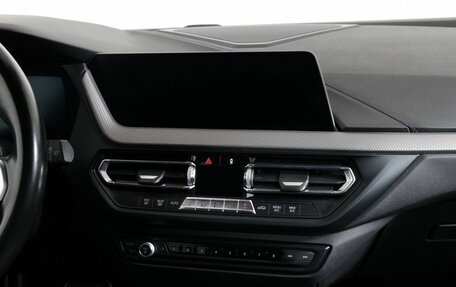 BMW 1 серия, 2019 год, 2 750 000 рублей, 22 фотография