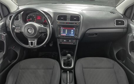 Volkswagen Polo VI (EU Market), 2013 год, 809 000 рублей, 13 фотография
