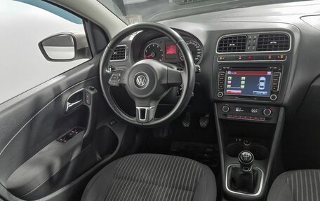 Volkswagen Polo VI (EU Market), 2013 год, 809 000 рублей, 14 фотография