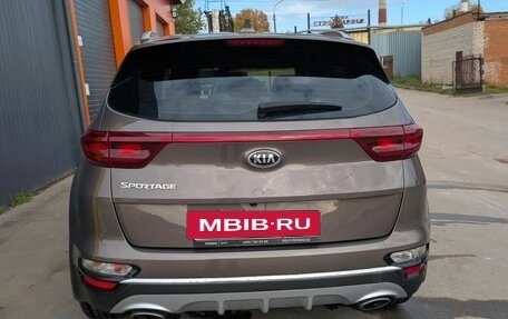 KIA Sportage IV рестайлинг, 2018 год, 2 197 000 рублей, 5 фотография