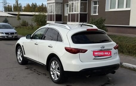 Infiniti QX70, 2013 год, 1 690 000 рублей, 4 фотография