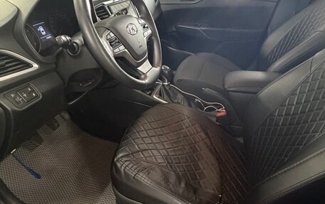 Hyundai Solaris II рестайлинг, 2017 год, 1 350 000 рублей, 9 фотография