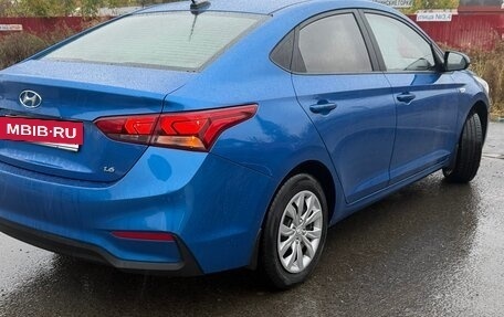 Hyundai Solaris II рестайлинг, 2017 год, 1 350 000 рублей, 4 фотография
