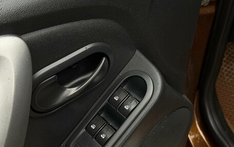 Renault Duster I рестайлинг, 2014 год, 890 000 рублей, 13 фотография