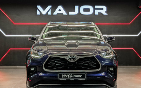 Toyota Highlander, 2021 год, 4 999 000 рублей, 2 фотография