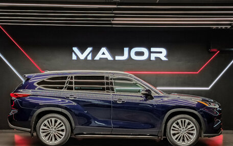 Toyota Highlander, 2021 год, 4 999 000 рублей, 4 фотография