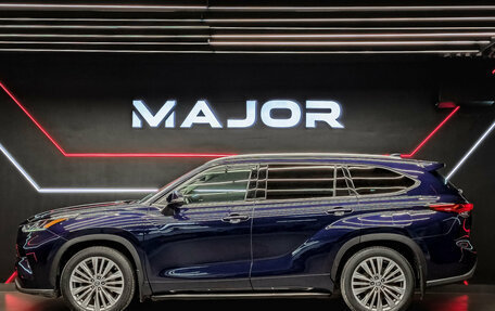 Toyota Highlander, 2021 год, 4 999 000 рублей, 8 фотография