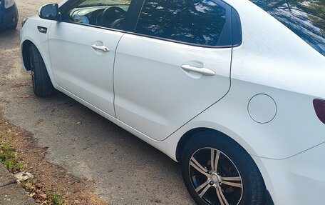 KIA Rio III рестайлинг, 2012 год, 880 000 рублей, 6 фотография