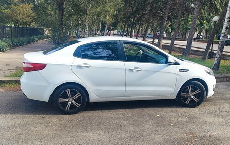 KIA Rio III рестайлинг, 2012 год, 880 000 рублей, 10 фотография