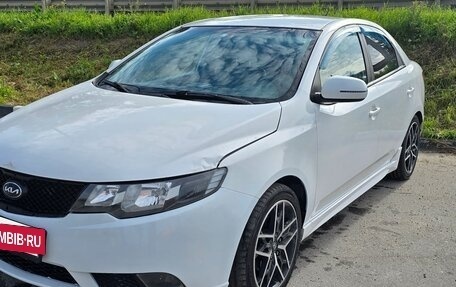 KIA Cerato III, 2011 год, 600 000 рублей, 2 фотография