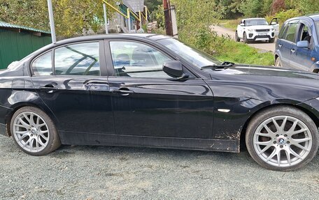 BMW 3 серия, 2006 год, 800 000 рублей, 3 фотография