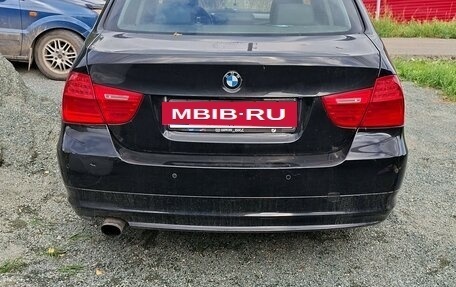 BMW 3 серия, 2006 год, 800 000 рублей, 2 фотография