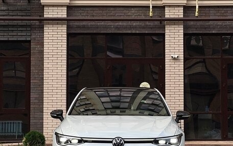 Volkswagen Golf VIII, 2021 год, 2 750 000 рублей, 10 фотография
