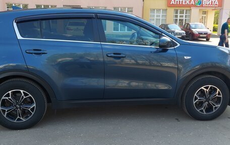KIA Sportage IV рестайлинг, 2019 год, 1 900 000 рублей, 1 фотография