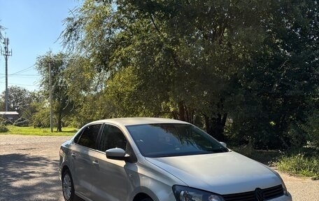 Volkswagen Polo VI (EU Market), 2011 год, 750 000 рублей, 2 фотография