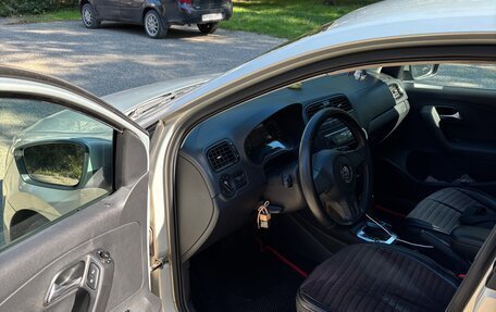 Volkswagen Polo VI (EU Market), 2011 год, 750 000 рублей, 9 фотография