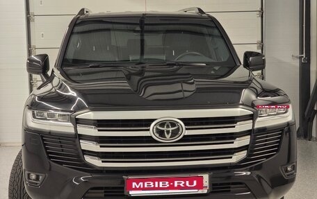 Toyota Land Cruiser, 2022 год, 9 990 000 рублей, 1 фотография