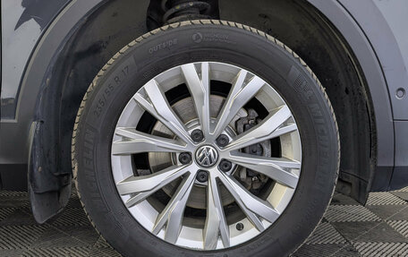 Volkswagen Tiguan II, 2017 год, 1 775 000 рублей, 12 фотография