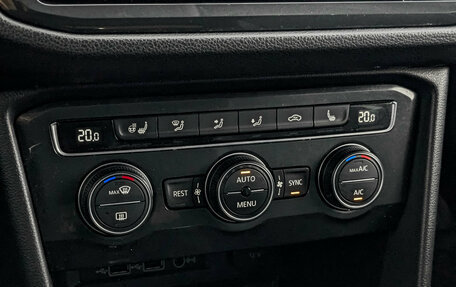 Volkswagen Tiguan II, 2017 год, 1 775 000 рублей, 21 фотография