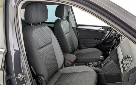 Volkswagen Tiguan II, 2017 год, 1 775 000 рублей, 24 фотография