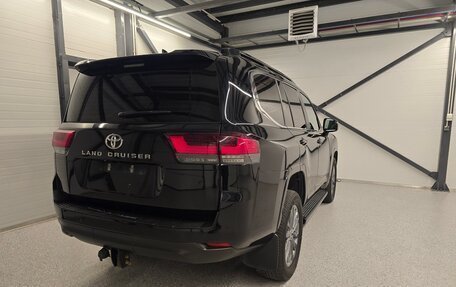 Toyota Land Cruiser, 2022 год, 9 990 000 рублей, 2 фотография