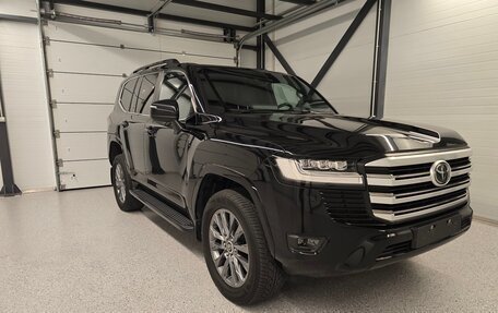 Toyota Land Cruiser, 2022 год, 9 990 000 рублей, 7 фотография