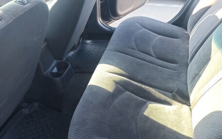 Dodge Stratus II, 2001 год, 240 000 рублей, 4 фотография