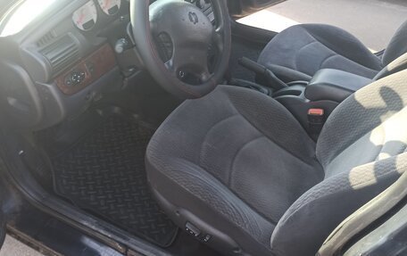 Dodge Stratus II, 2001 год, 240 000 рублей, 3 фотография