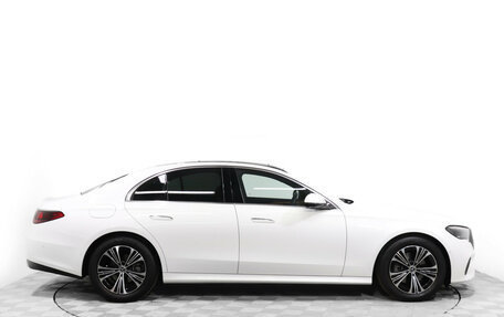 Mercedes-Benz E-Класс, 2025 год, 6 790 000 рублей, 4 фотография