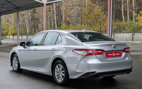 Toyota Camry, 2020 год, 2 999 000 рублей, 5 фотография