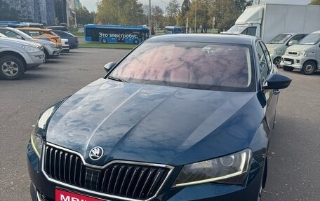Skoda Superb III рестайлинг, 2018 год, 1 790 000 рублей, 1 фотография
