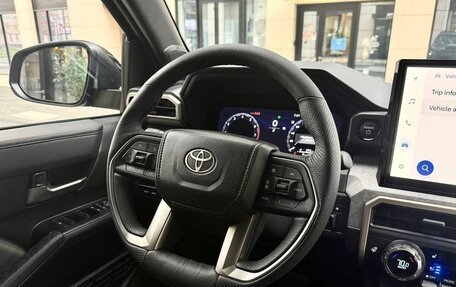 Toyota Tacoma, 2025 год, 10 990 000 рублей, 26 фотография