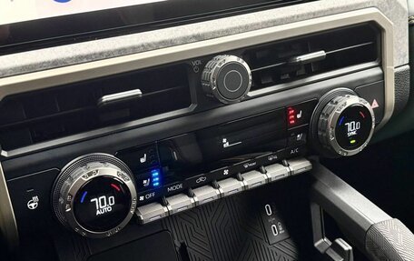 Toyota Tacoma, 2025 год, 10 990 000 рублей, 32 фотография