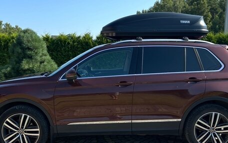 Volkswagen Tiguan II, 2021 год, 3 200 000 рублей, 2 фотография