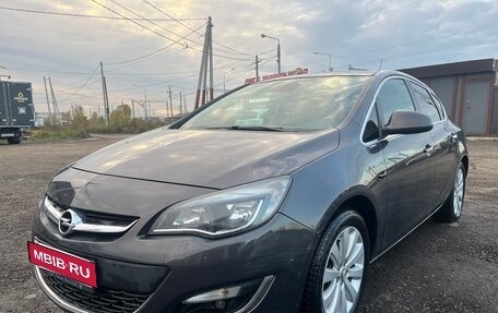 Opel Astra J, 2013 год, 710 000 рублей, 3 фотография