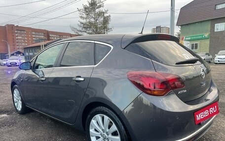 Opel Astra J, 2013 год, 710 000 рублей, 5 фотография