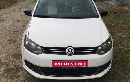 Volkswagen Polo VI (EU Market), 2013 год, 685 000 рублей, 1 фотография