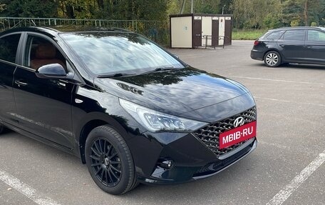 Hyundai Solaris II рестайлинг, 2022 год, 1 800 000 рублей, 7 фотография
