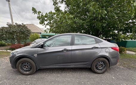 Hyundai Solaris II рестайлинг, 2014 год, 1 100 000 рублей, 6 фотография